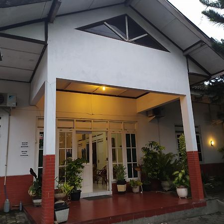 Banana Homestay Prawirodirjan Yogyakarta Exterior foto